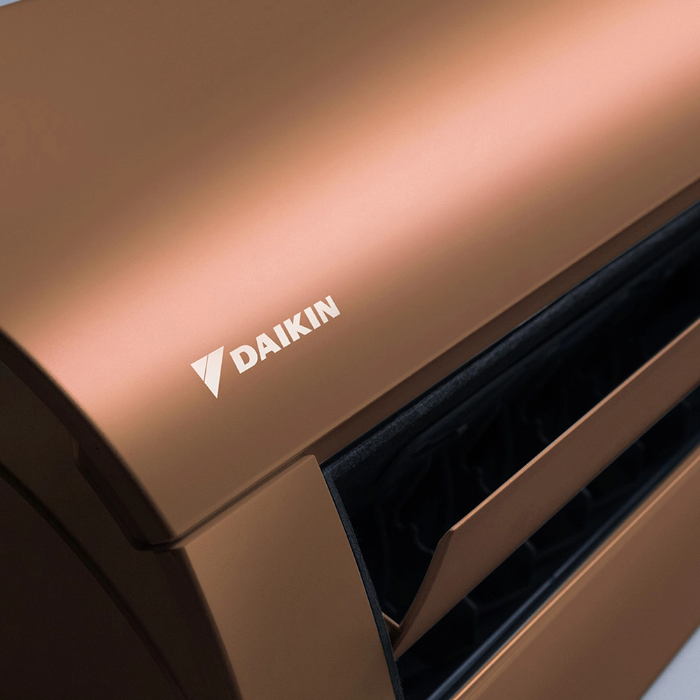 ar-condicionado-18000-btus-inverter-daikin-ecoswing-smart-gold-icolor-marrom-evaporadora-logo